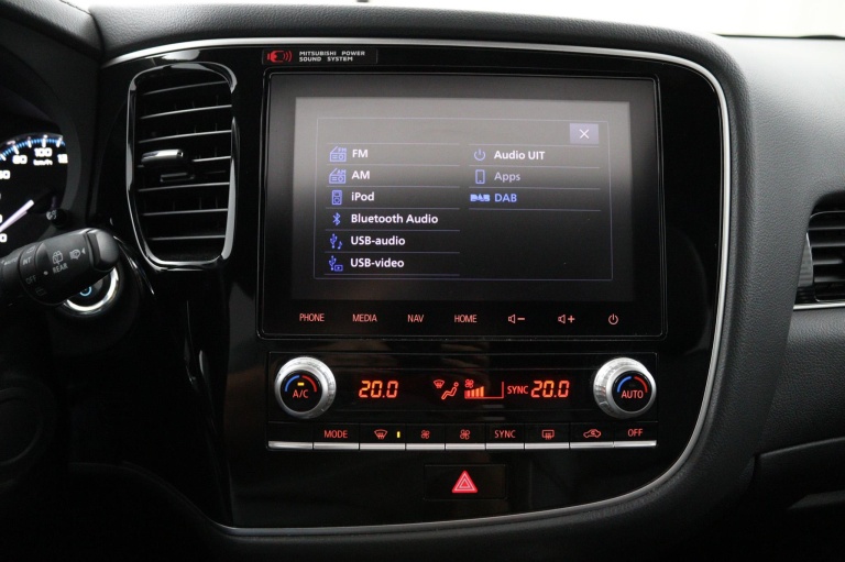 Mitsubishi Outlander - 2.4 PHEV Instyle 44