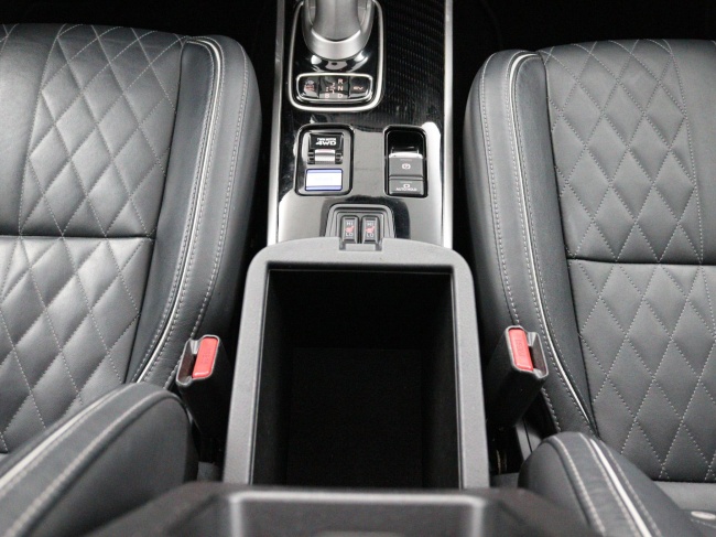 Mitsubishi Outlander - 2.4 PHEV Instyle