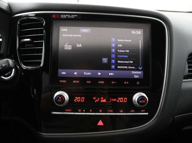 Mitsubishi Outlander - 2.4 PHEV Instyle