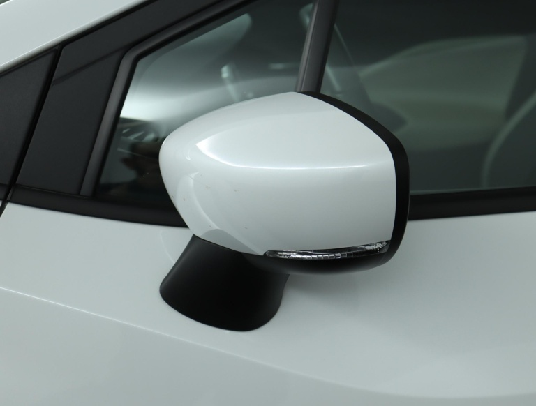 Nissan Micra - 0.9 IG-T N-Connecta 37