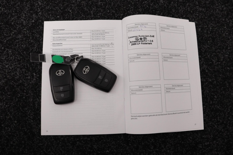 Toyota Corolla Cross - Hybrid 200 Dynamic 11