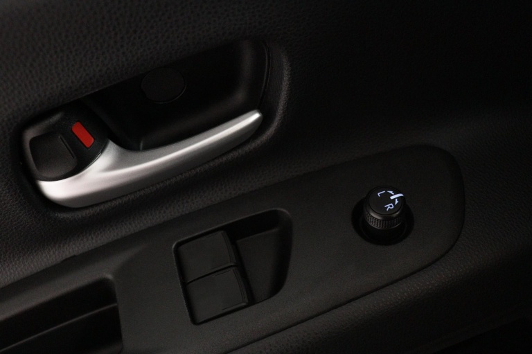 Toyota Aygo X - 1.0 VVT-i MT Play 27