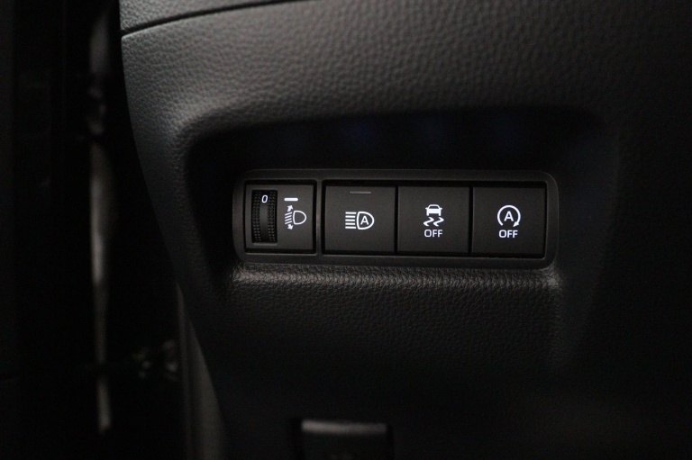 Toyota Aygo X - 1.0 VVT-i MT Play 28