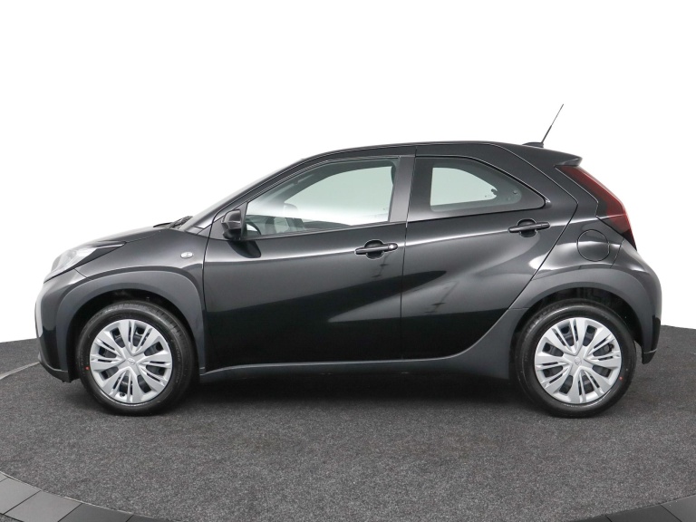Toyota Aygo X - 1.0 VVT-i MT Play 3