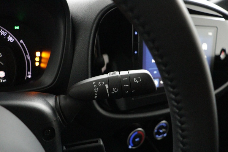 Toyota Aygo X - 1.0 VVT-i MT Play 30