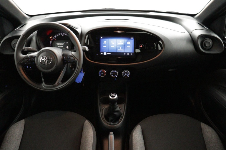 Toyota Aygo X - 1.0 VVT-i MT Play 4