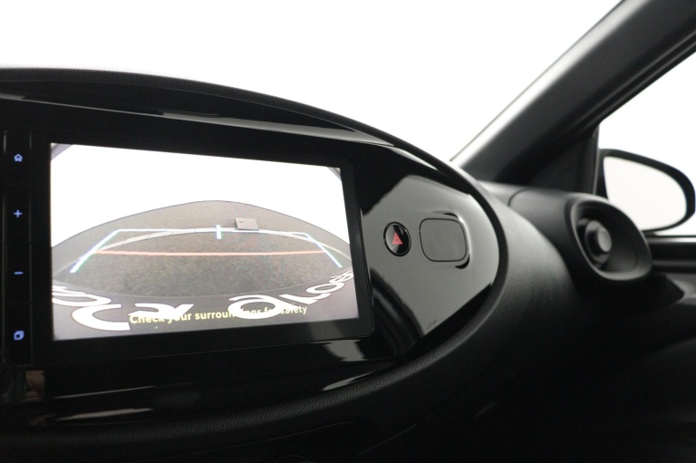 Toyota Aygo X - 1.0 VVT-i MT Play 9