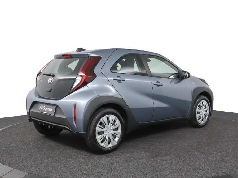 Toyota Aygo X - 1.0 VVT-i MT Play 2