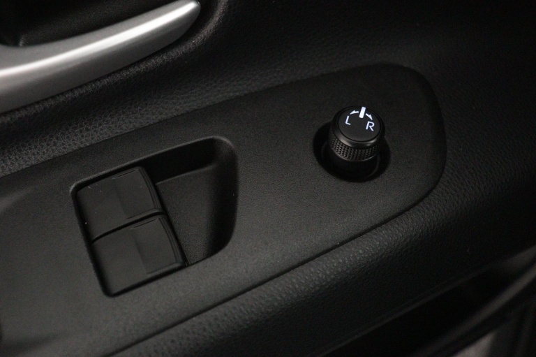 Toyota Aygo X - 1.0 VVT-i MT Play 27