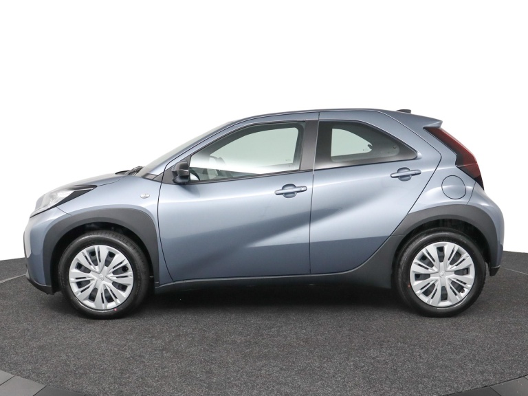 Toyota Aygo X - 1.0 VVT-i MT Play 3