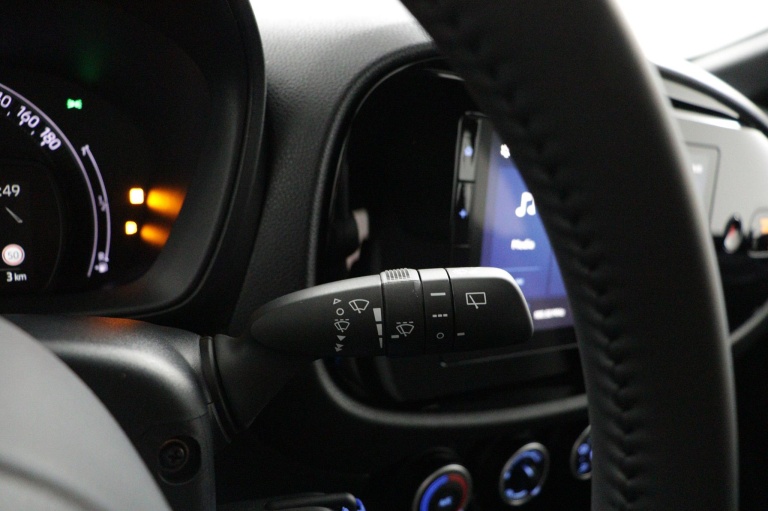 Toyota Aygo X - 1.0 VVT-i MT Play 30