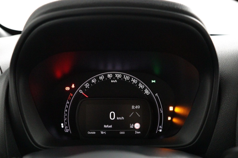 Toyota Aygo X - 1.0 VVT-i MT Play 6