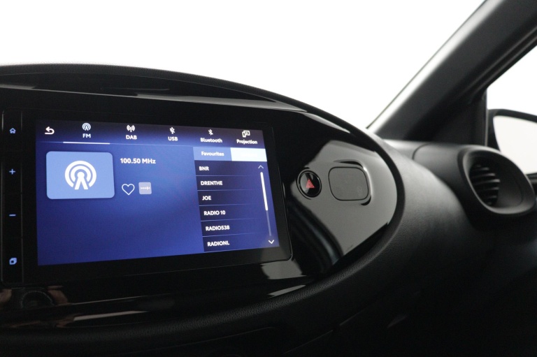 Toyota Aygo X - 1.0 VVT-i MT Play 8