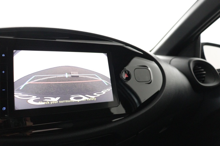 Toyota Aygo X - 1.0 VVT-i MT Play 9