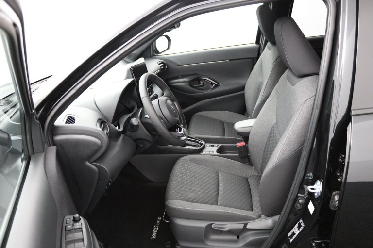 Toyota Yaris Cross - 1.5 Hybrid 130 Dynamic 17