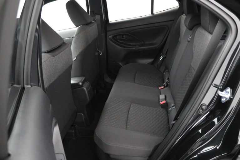Toyota Yaris Cross - 1.5 Hybrid 130 Dynamic 18