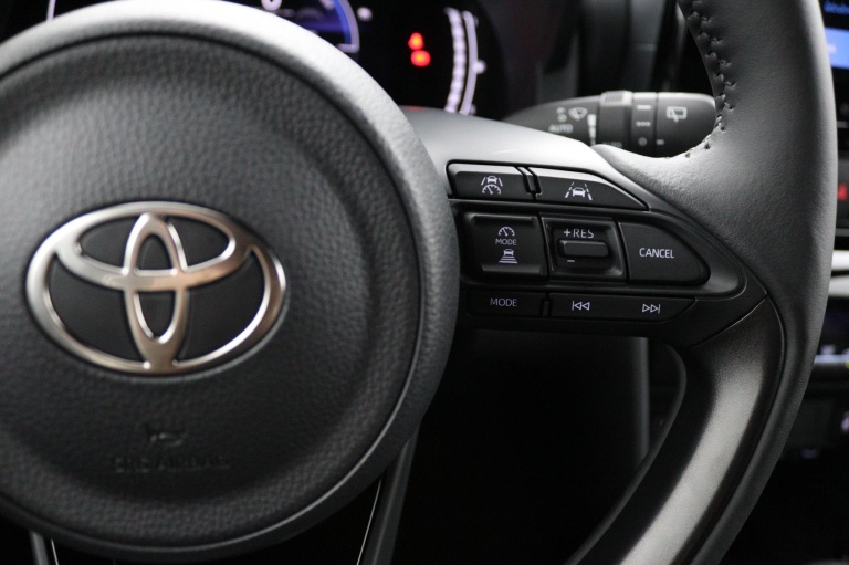 Toyota Yaris Cross - 1.5 Hybrid 130 Dynamic 21