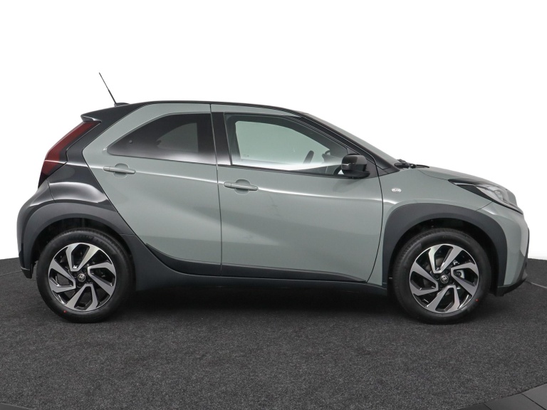 Toyota Aygo X - 1.0 VVT-i MT Pulse 13