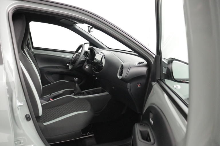 Toyota Aygo X - 1.0 VVT-i MT Pulse 21