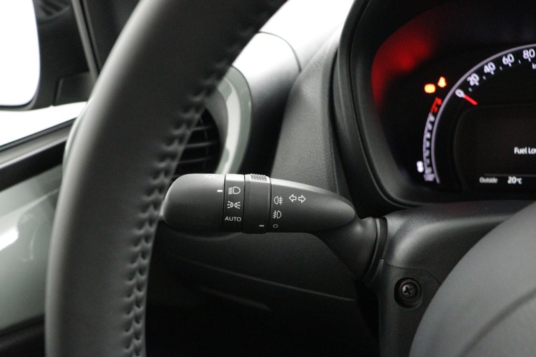 Toyota Aygo X - 1.0 VVT-i MT Pulse 30