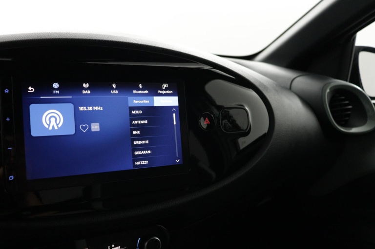 Toyota Aygo X - 1.0 VVT-i MT Pulse 8