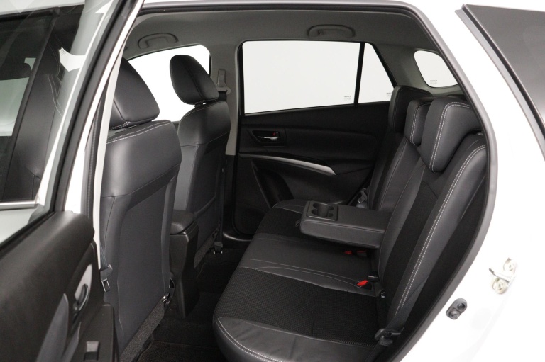 Suzuki S-Cross - 1.4 Boosterjet Style Smart Hybrid 18