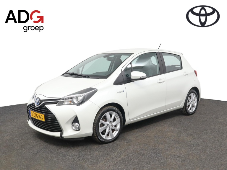Toyota Yaris - 1.5 Hybrid Dynamic 1