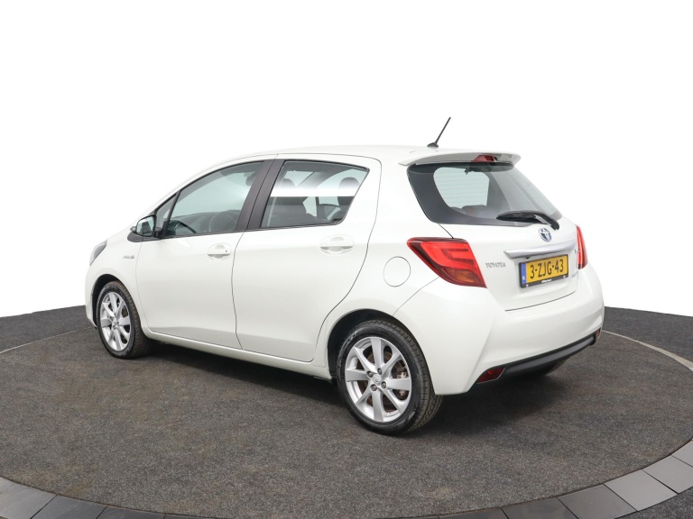 Toyota Yaris - 1.5 Hybrid Dynamic 12