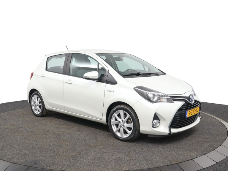 Toyota Yaris - 1.5 Hybrid Dynamic 14