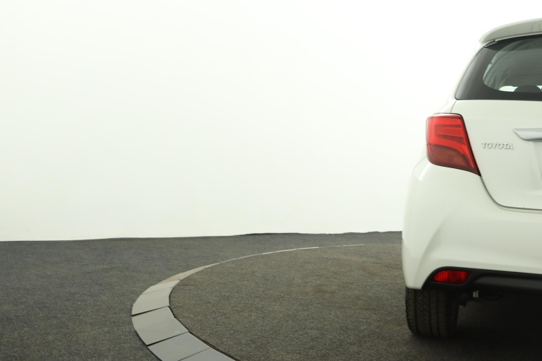 Toyota Yaris - 1.5 Hybrid Dynamic 39