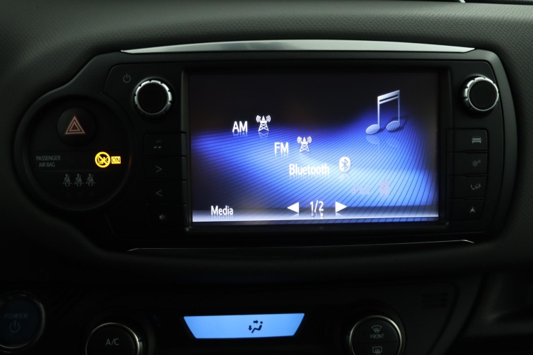 Toyota Yaris - 1.5 Hybrid Dynamic 46