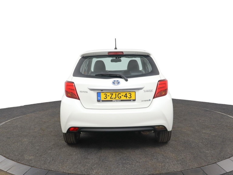 Toyota Yaris - 1.5 Hybrid Dynamic 53