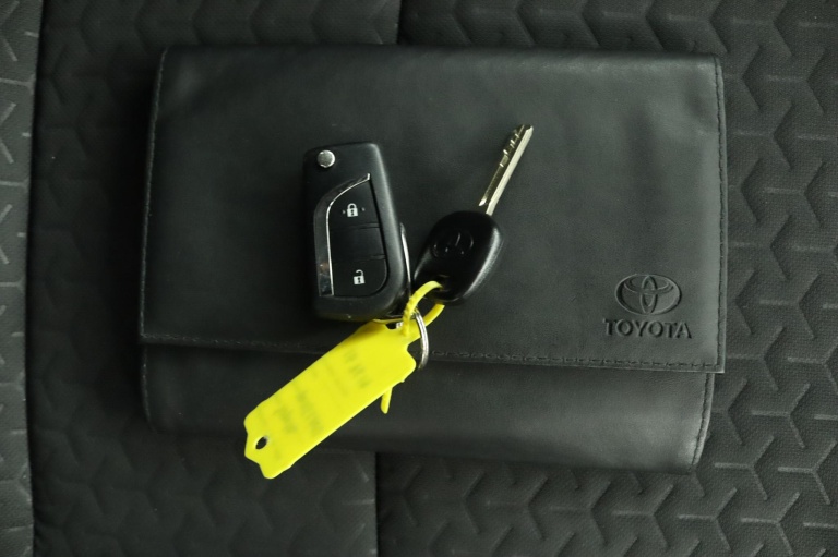 Toyota Yaris Cross - 1.5 Hybrid Active 11