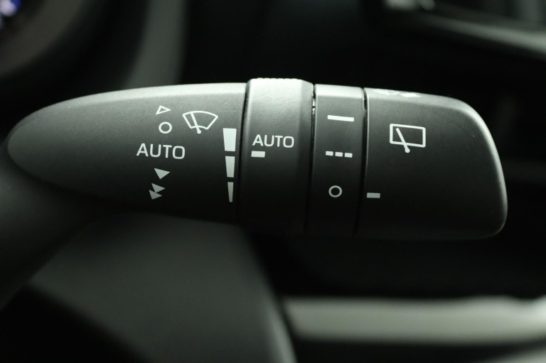 Toyota Yaris Cross - 1.5 Hybrid Active 31