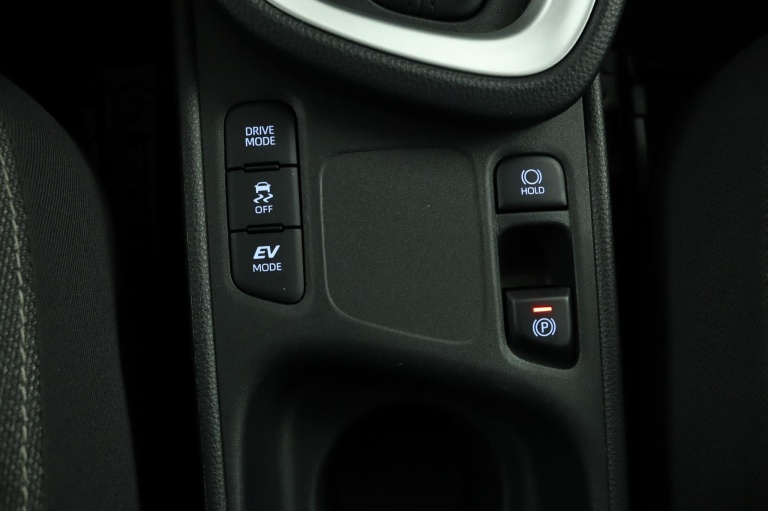 Toyota Yaris Cross - 1.5 Hybrid Active 46