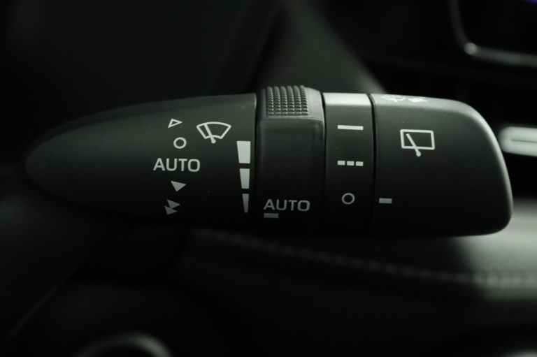 Toyota RAV4 - 2.5 Plug-in Hybrid AWD GR SPORT 32