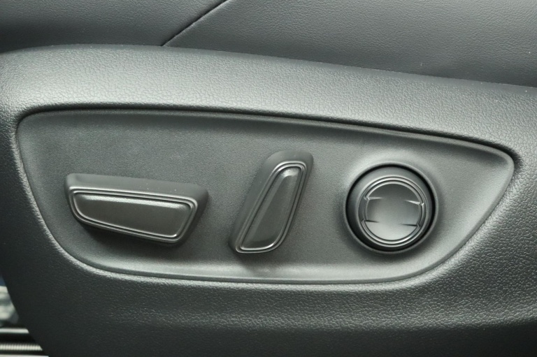 Toyota RAV4 - 2.5 Plug-in Hybrid AWD GR SPORT 50