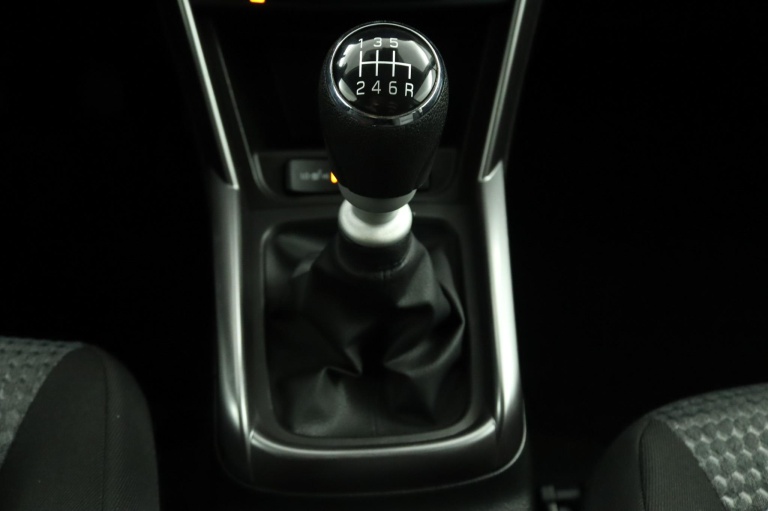 Suzuki S-Cross - 1.4 Boosterjet Select Smart Hybrid 27
