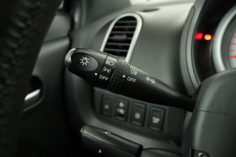 Suzuki Splash - 1.0 VVT Exclusive EASSS 28