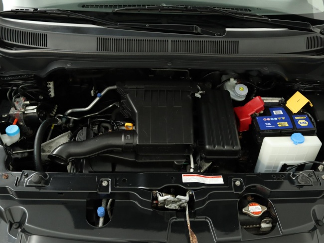 Suzuki Splash - 1.0 VVT Exclusive EASSS