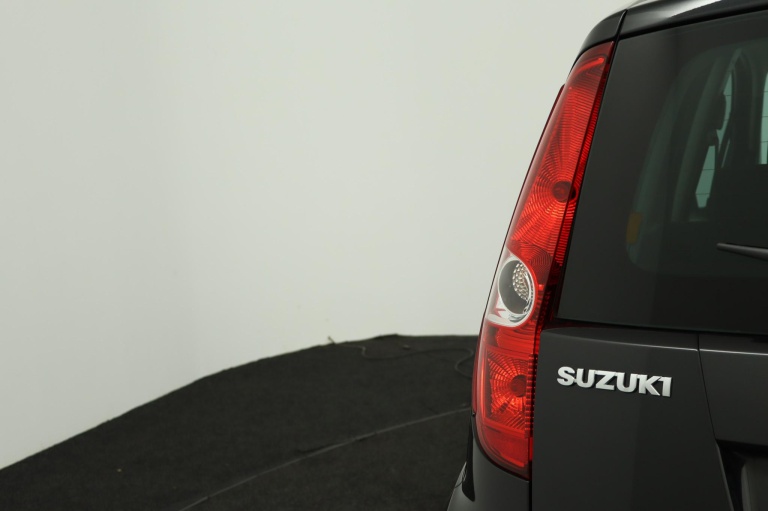 Suzuki Splash - 1.0 VVT Exclusive EASSS 33