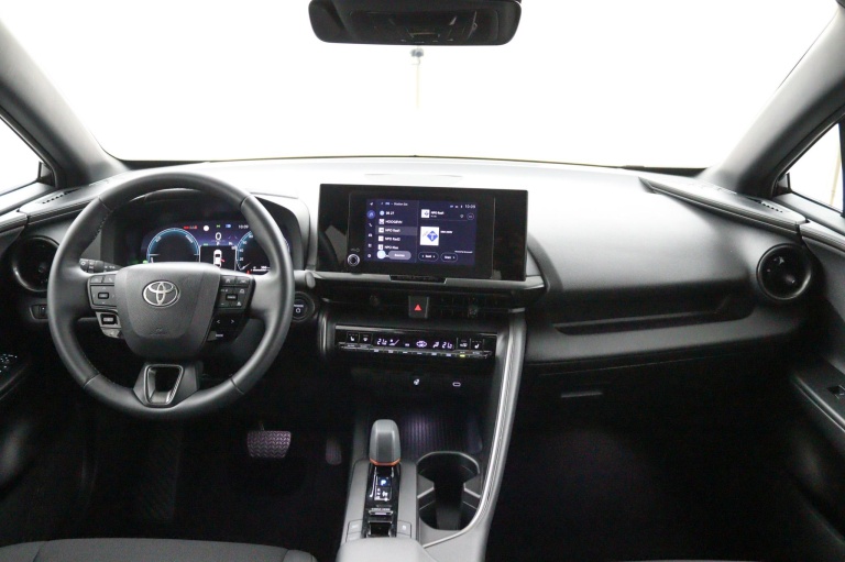 Toyota C-HR - 2.0 Plug-in Hybrid 220 Dynamic 12