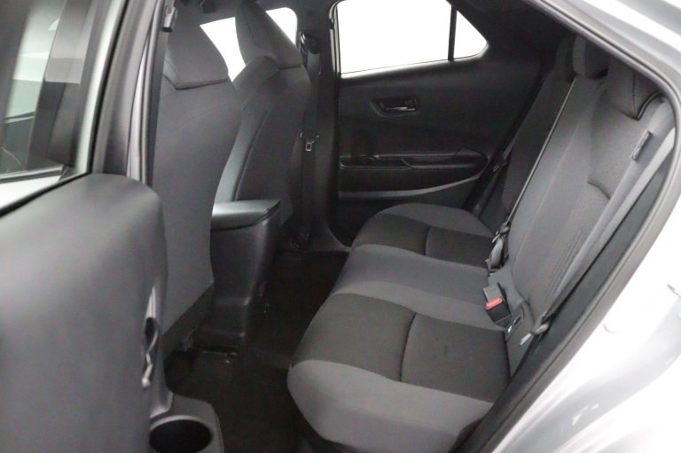 Toyota C-HR - 2.0 Plug-in Hybrid 220 Dynamic 13