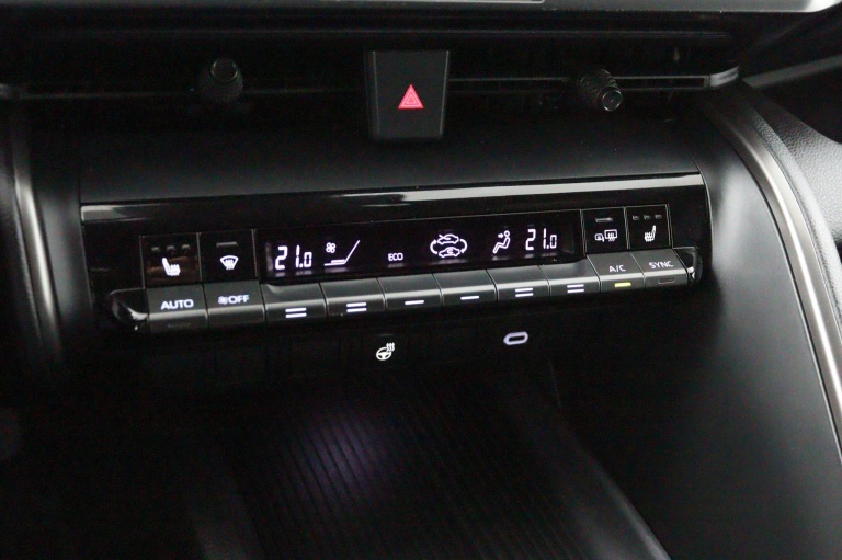 Toyota C-HR - 2.0 Plug-in Hybrid 220 Dynamic 17