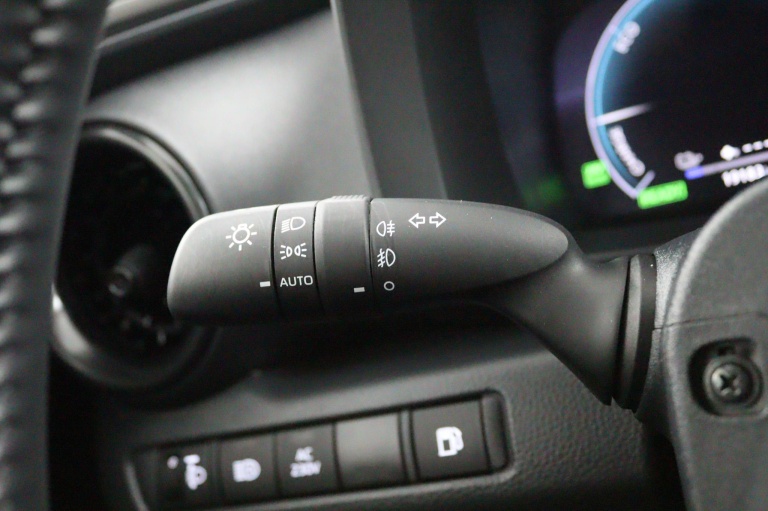 Toyota C-HR - 2.0 Plug-in Hybrid 220 Dynamic 20
