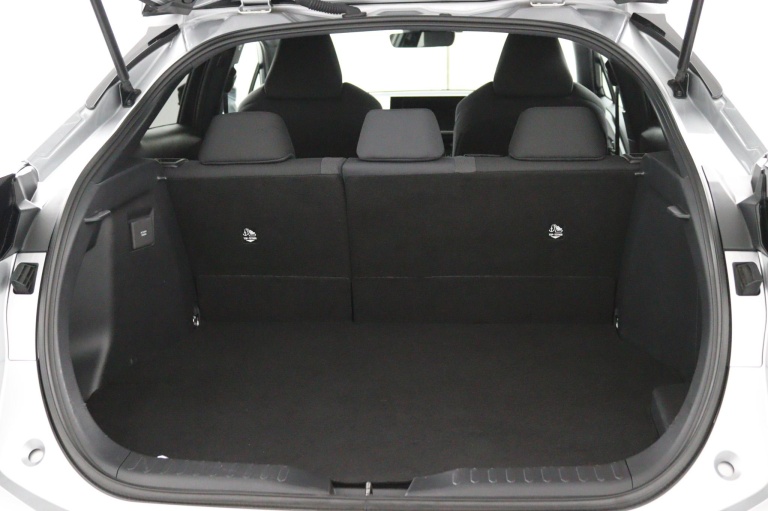 Toyota C-HR - 2.0 Plug-in Hybrid 220 Dynamic 25