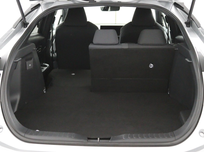 Toyota C-HR - 2.0 Plug-in Hybrid 220 Dynamic