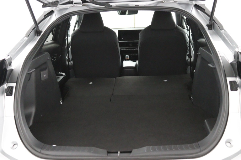 Toyota C-HR - 2.0 Plug-in Hybrid 220 Dynamic 27