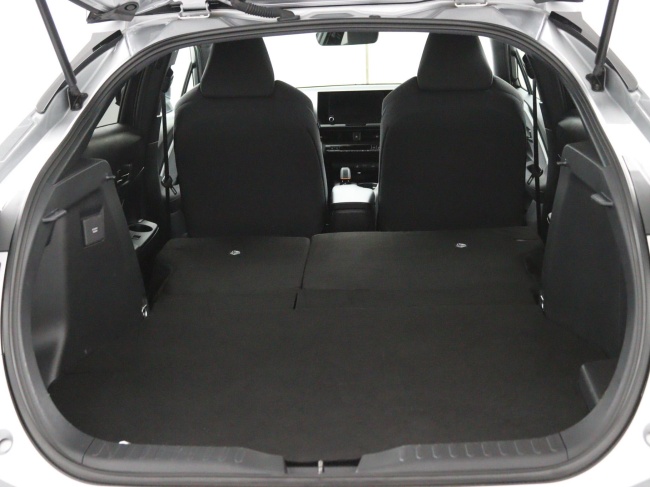 Toyota C-HR - 2.0 Plug-in Hybrid 220 Dynamic