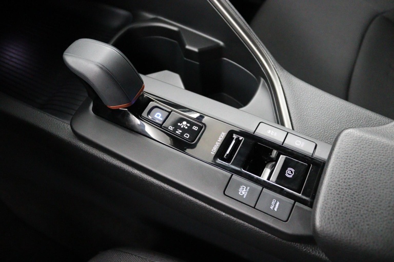 Toyota C-HR - 2.0 Plug-in Hybrid 220 Dynamic 28